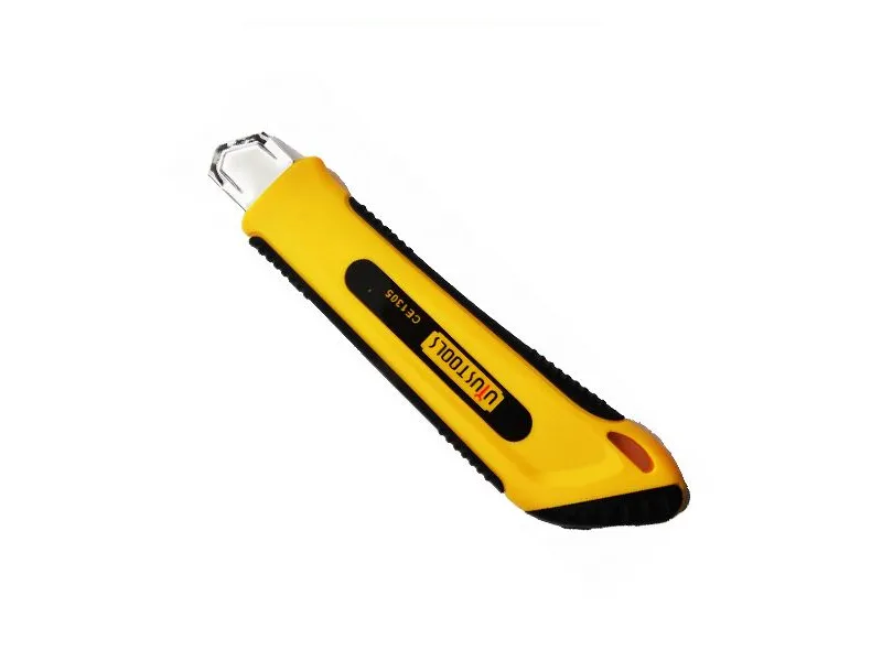 CUCHILLA  CE1300 18MM UYU